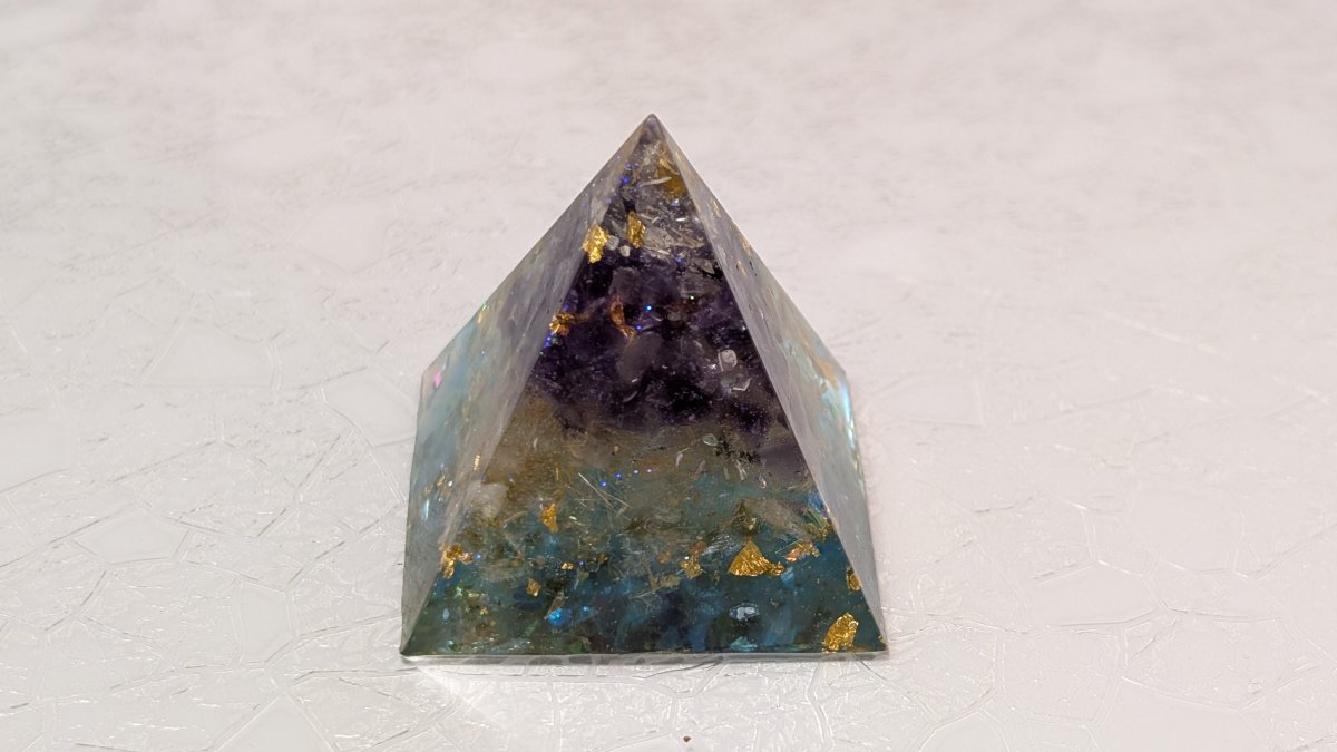 天晶の塔 ― Sacred Pyramid Crystal